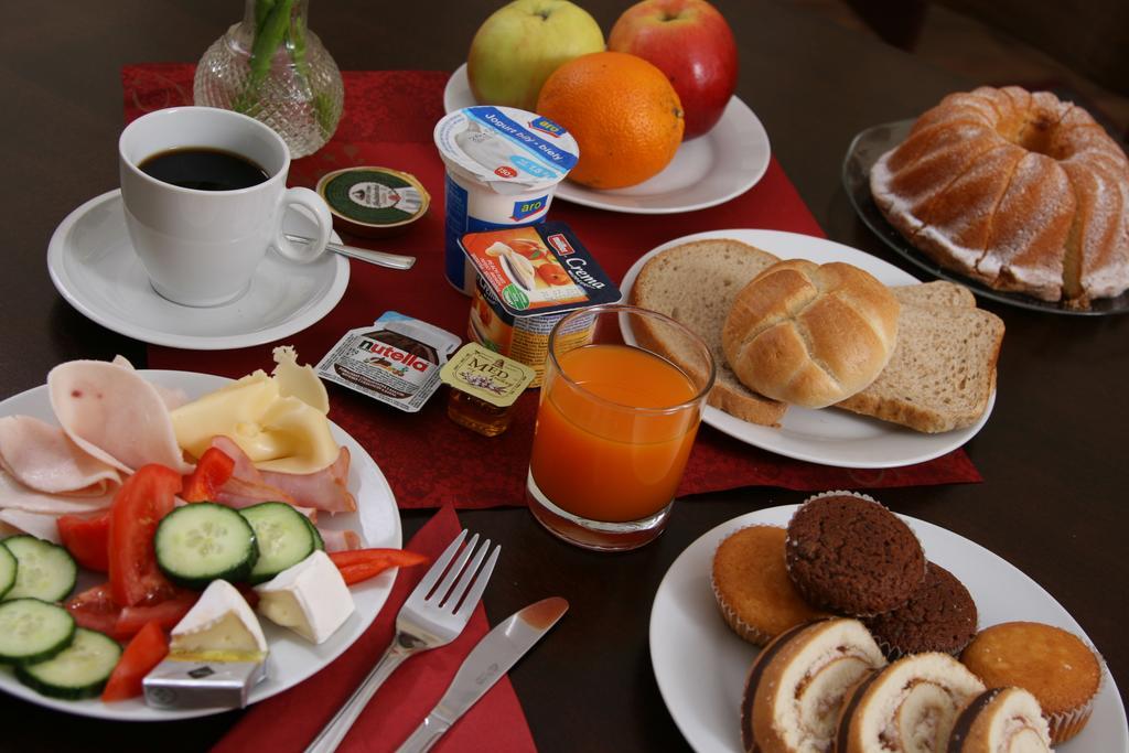 Hotell Klara 3*
